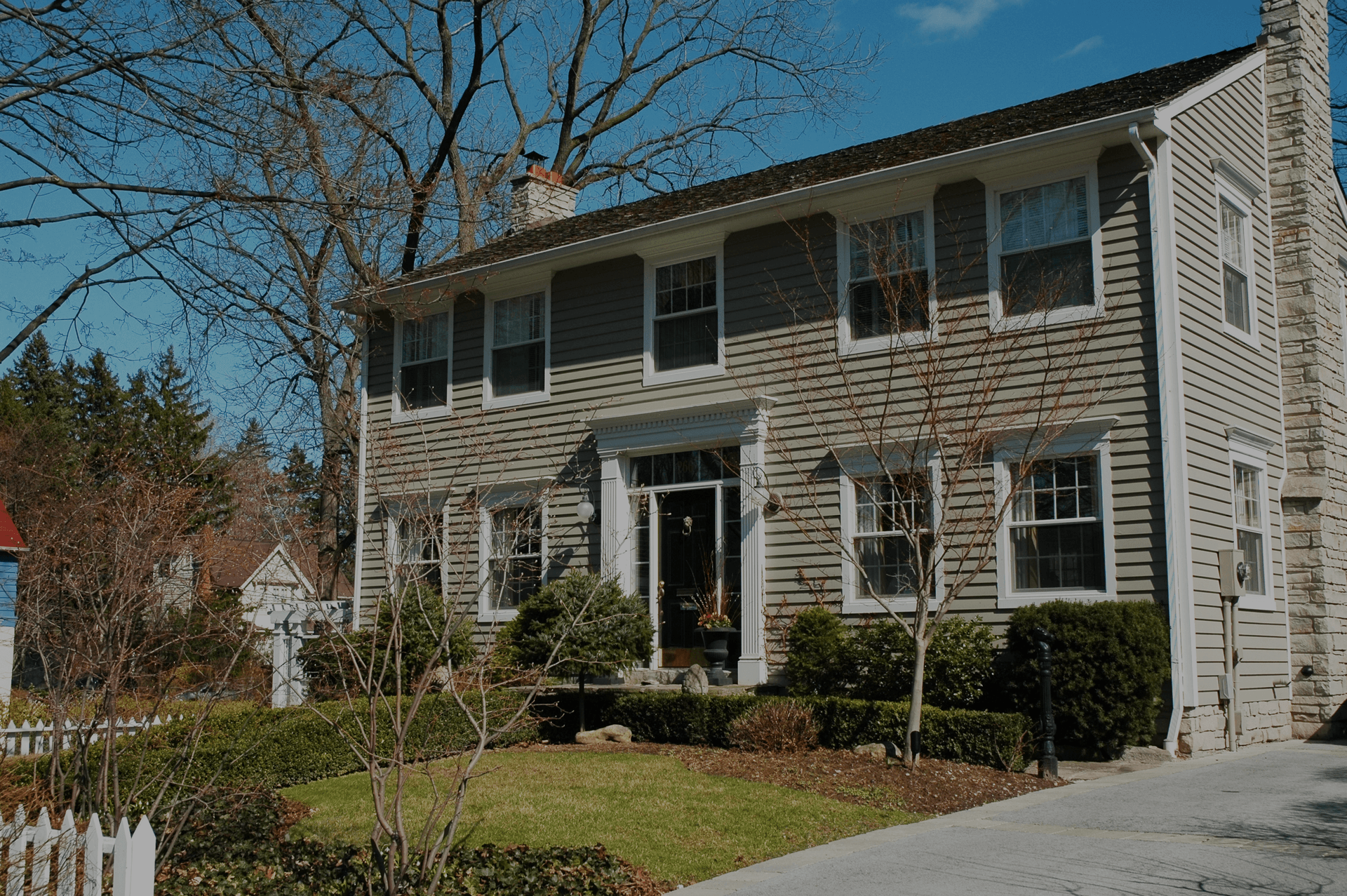 bigstock-House-With-Siding-535777 1.png